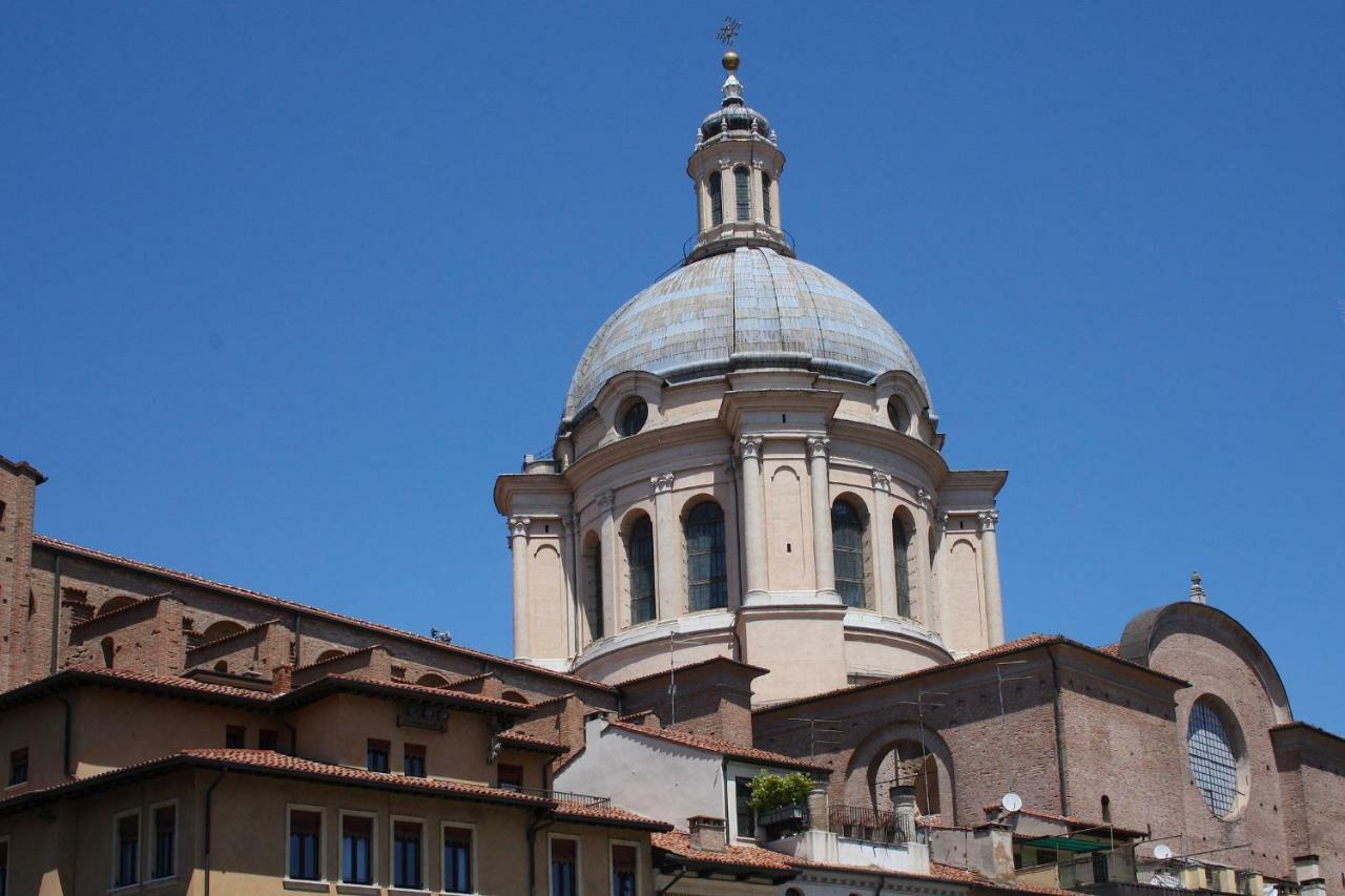 B&B Casa Dei Poeti Mantova Luaran gambar
