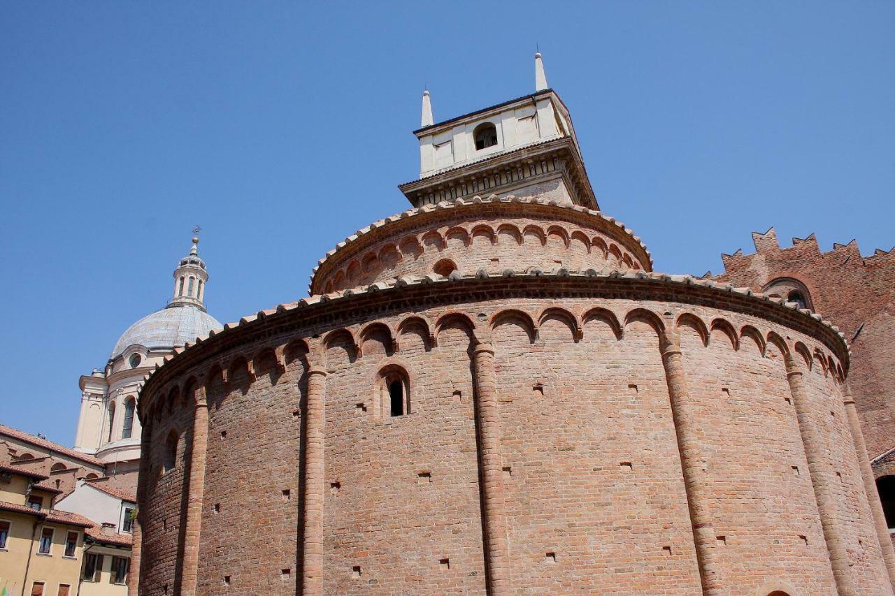 B&B Casa Dei Poeti Mantova Luaran gambar