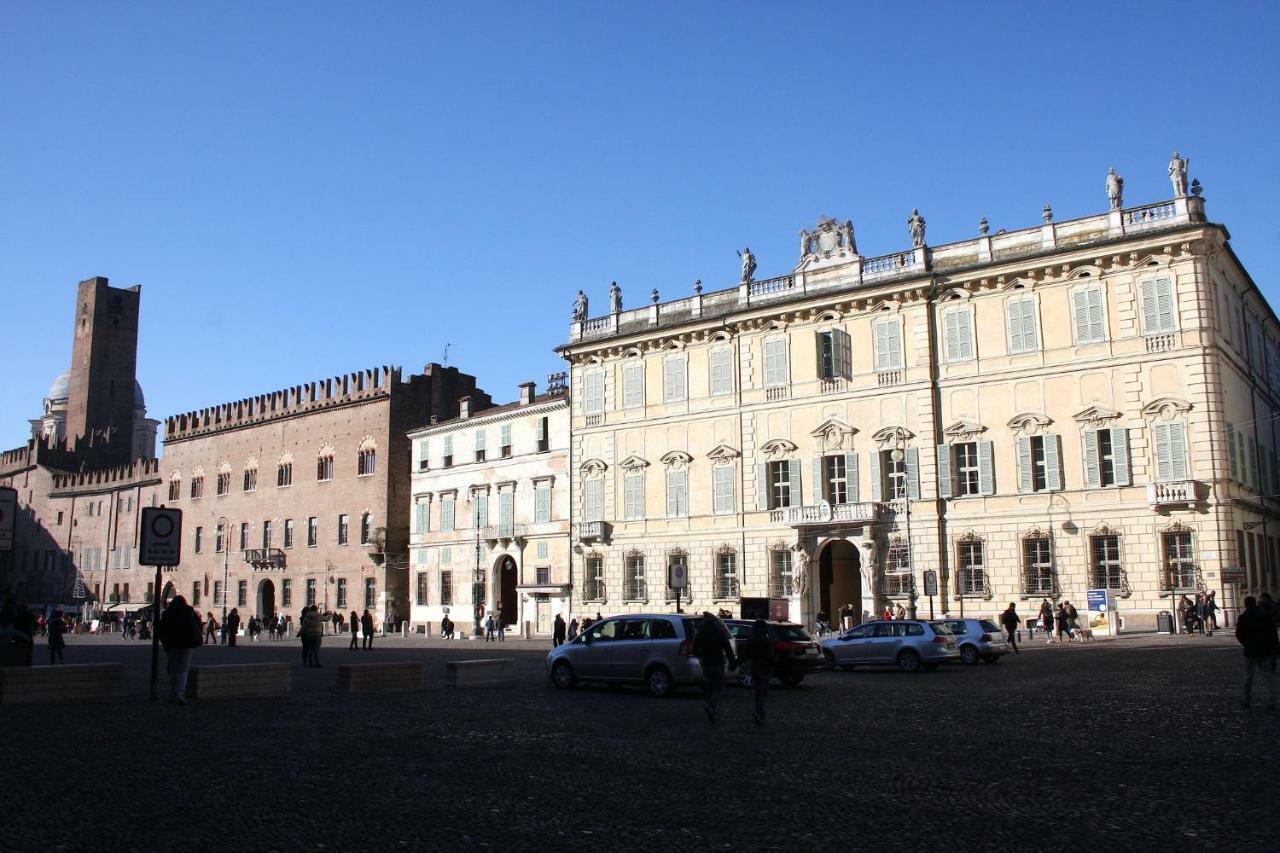 B&B Casa Dei Poeti Mantova Luaran gambar