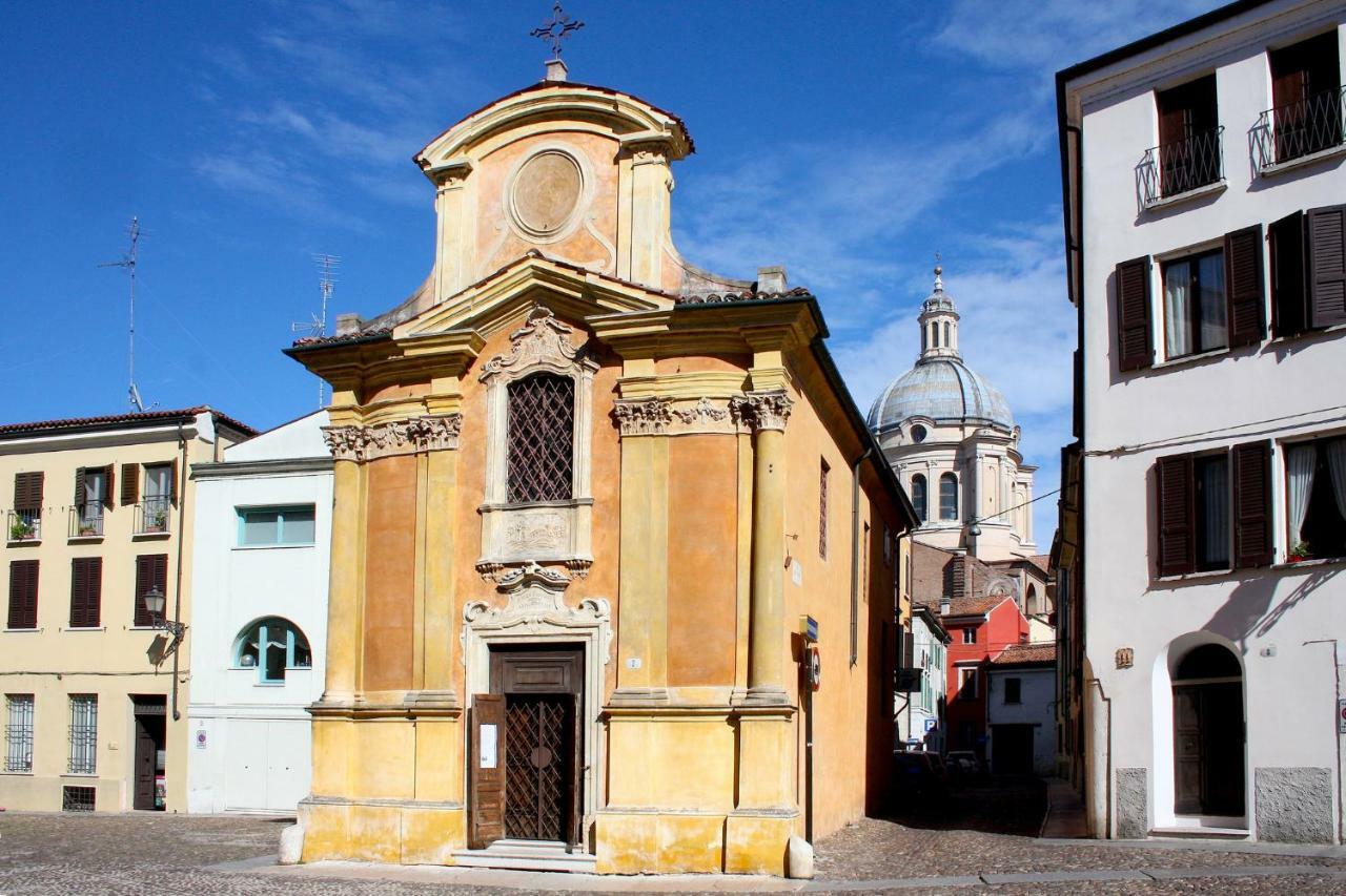 B&B Casa Dei Poeti Mantova Luaran gambar